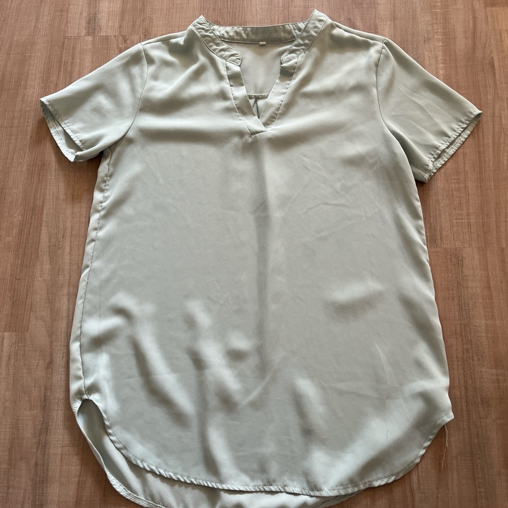 Light green M blouse